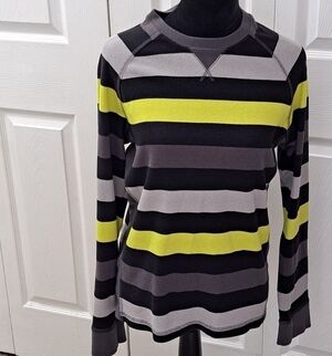 Amplify Multi Color Waffle Knit Shirt    Size M